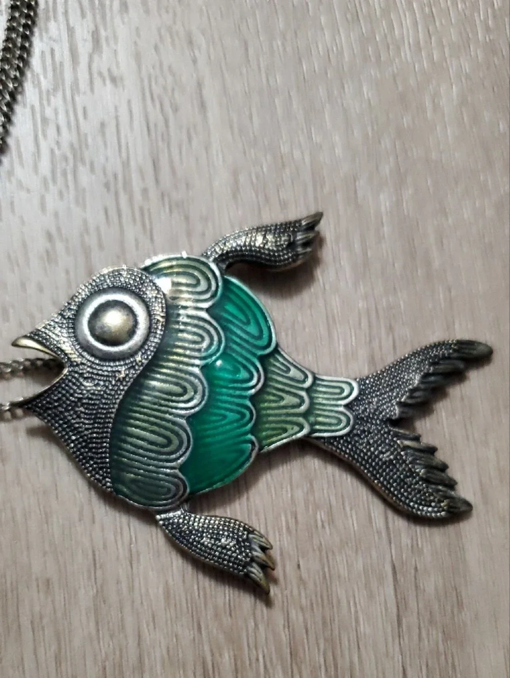 Green Enamel Fish Pendant Necklace - Vintage Style 30